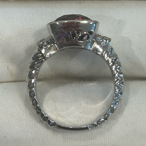 14Kt White Gold Amethyst And Diamond Cocktail Ring - Picture 6 of 8